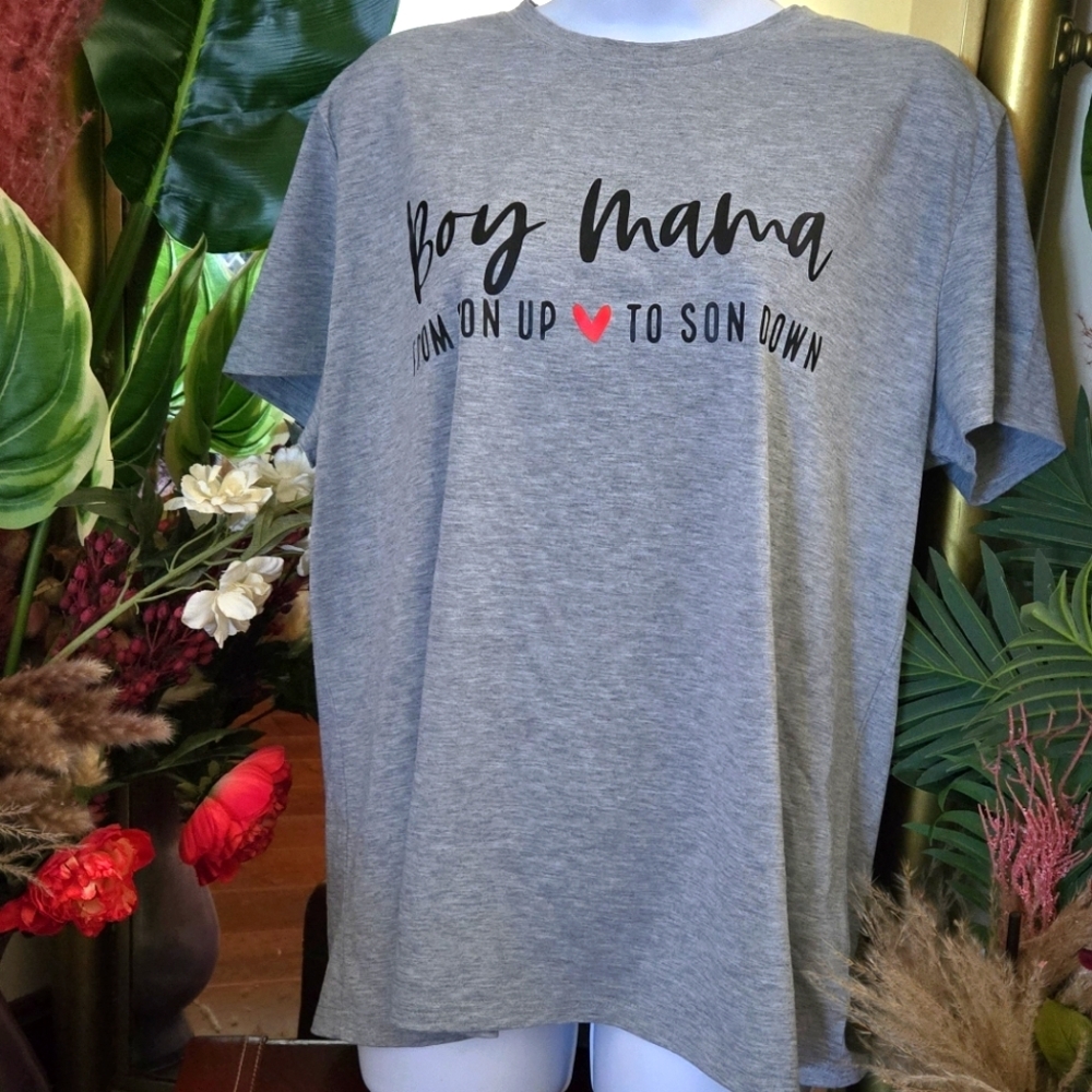 BOY MOM TEE